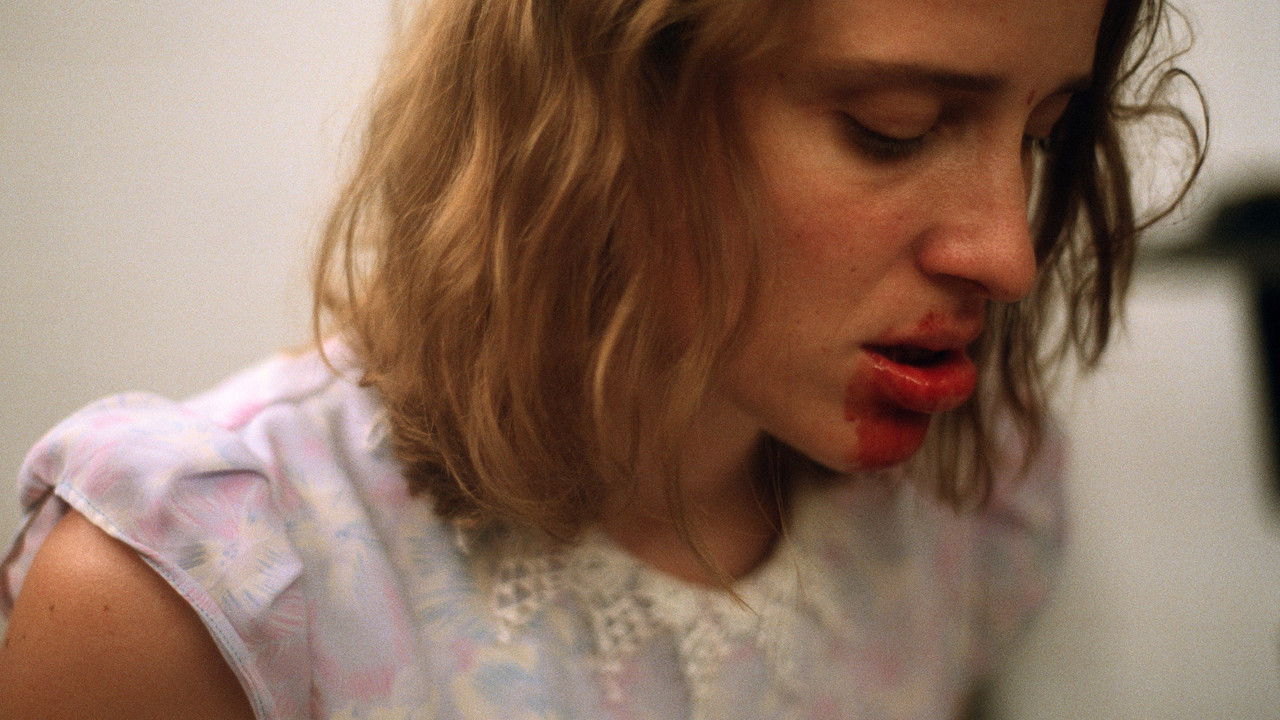 دانلود فيلم Dogtooth 2009 | دندان سگی